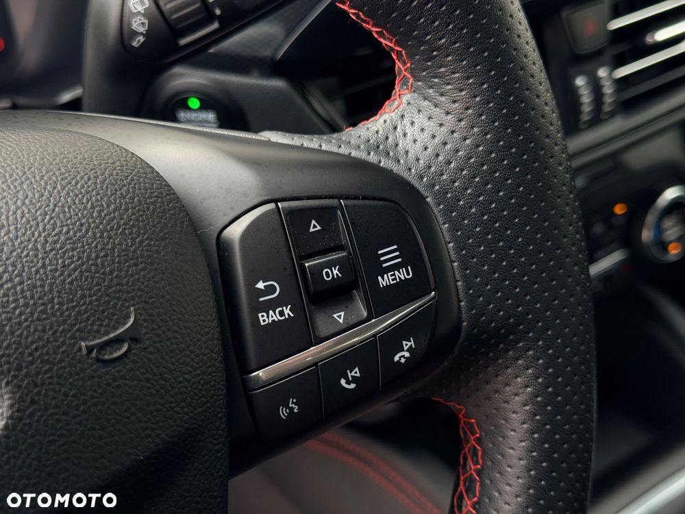 Ford Kuga 2.0 EcoBlue Hybrid ST-LINE - 17