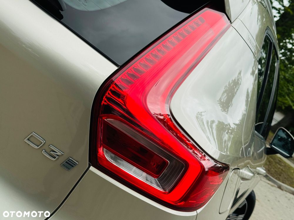 Volvo XC 40 D3 SCR Inscription - 25