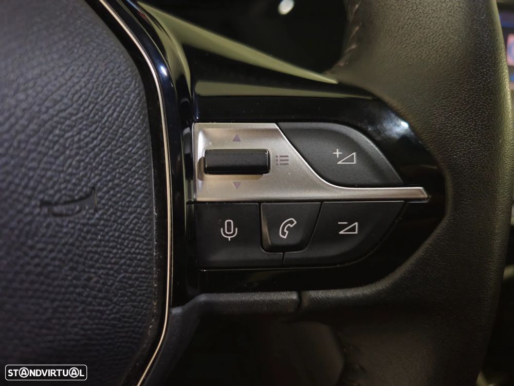 Peugeot 308 180 e-EAT8 GT - 21