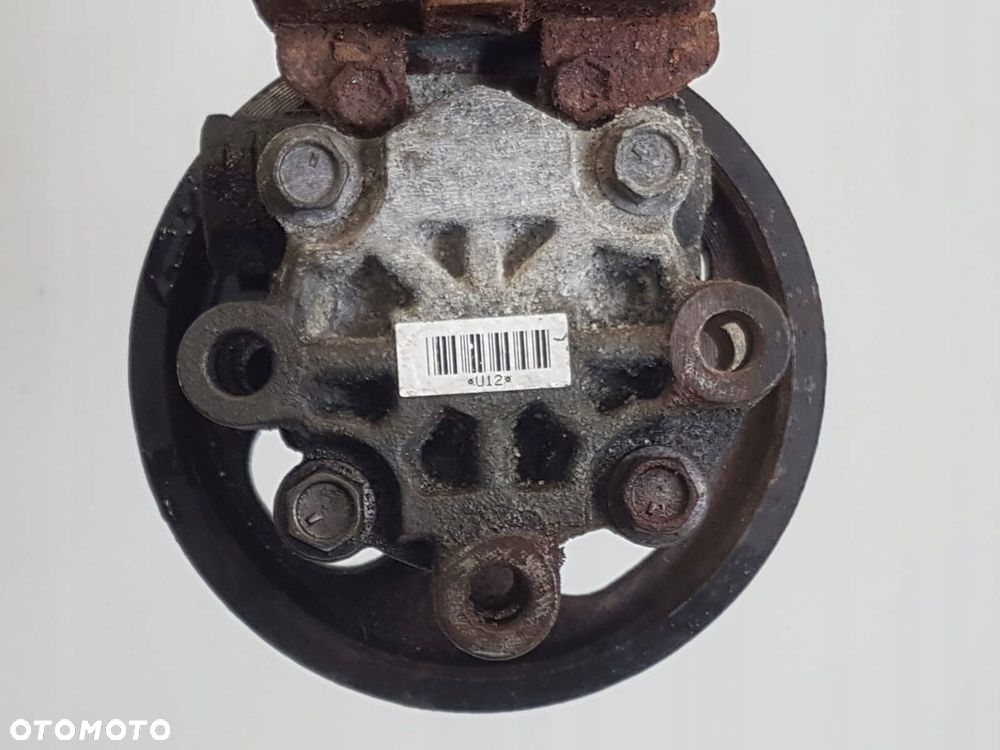 TOYOTA COROLLA VERSO 04- 2.2D POMPA WSPOMAGANIA - 4