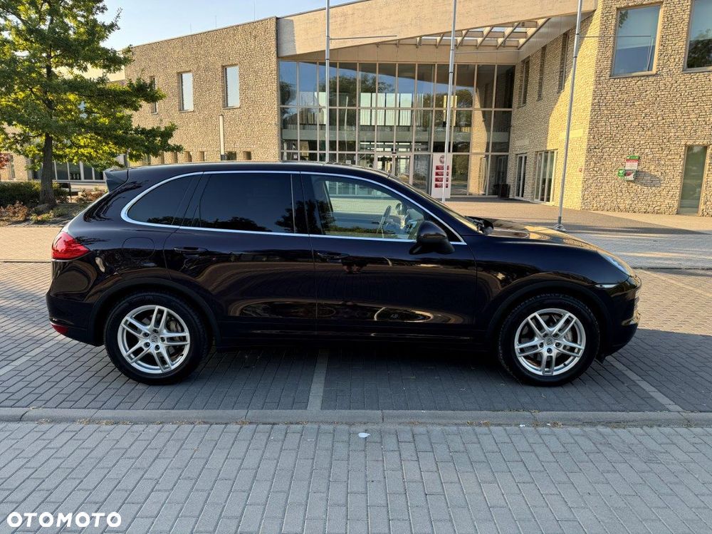 Porsche Cayenne - 5