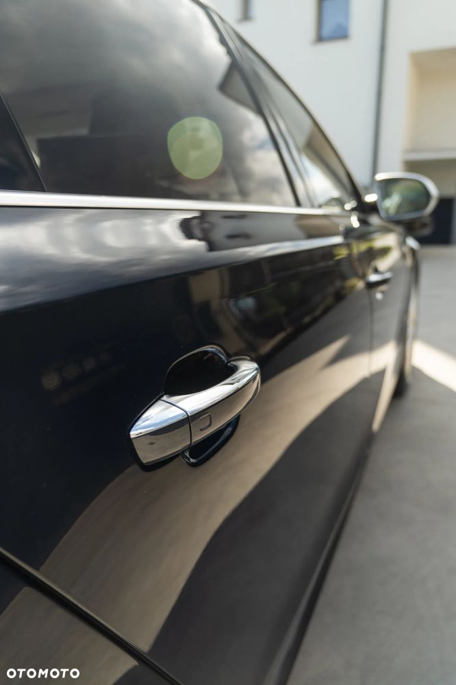 Audi S8 - 11