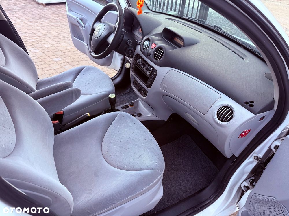 Citroën C3 1.4 HDi SX - 17