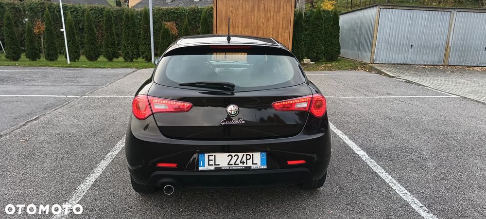 Alfa Romeo Giulietta ver-1-6-jtdm - 6