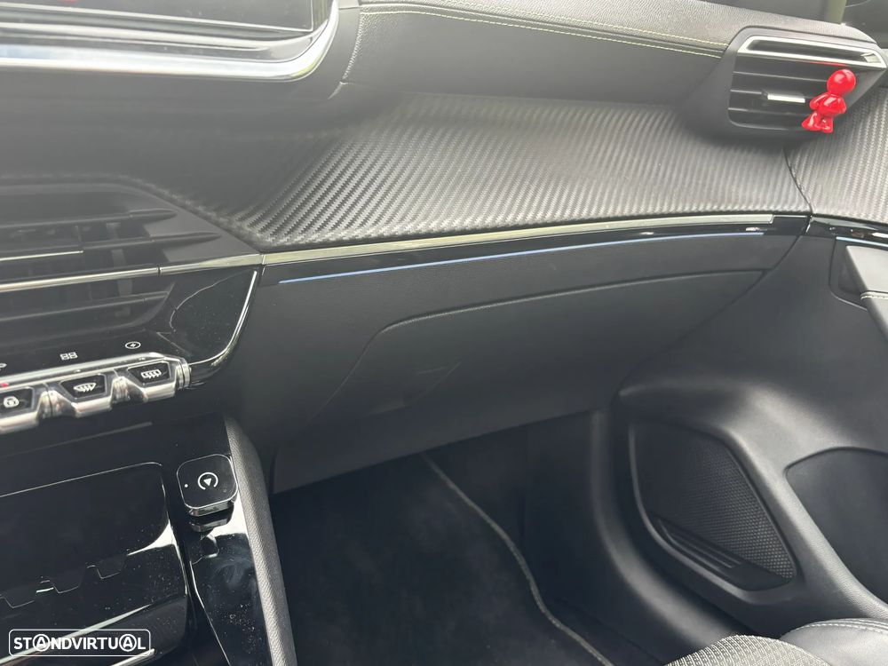 Peugeot e-208 50 kWh GT - 17