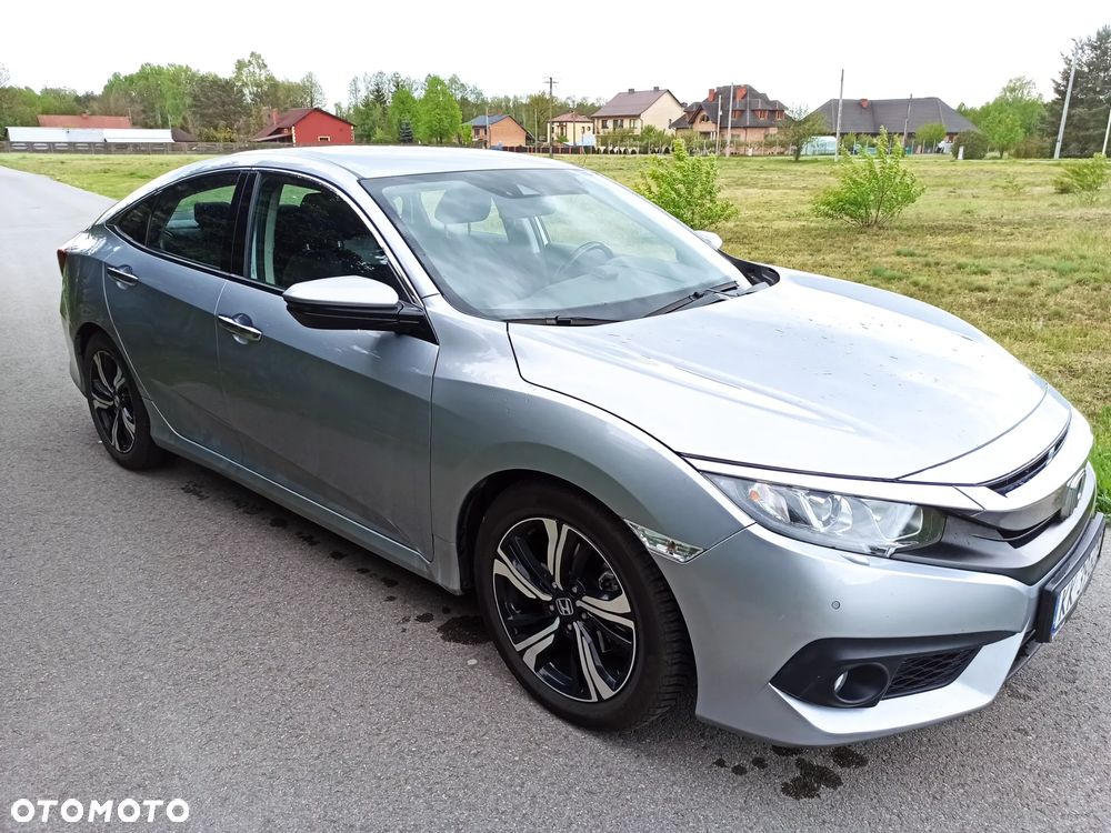 Honda Civic 1.5 T Elegance CVT - 3