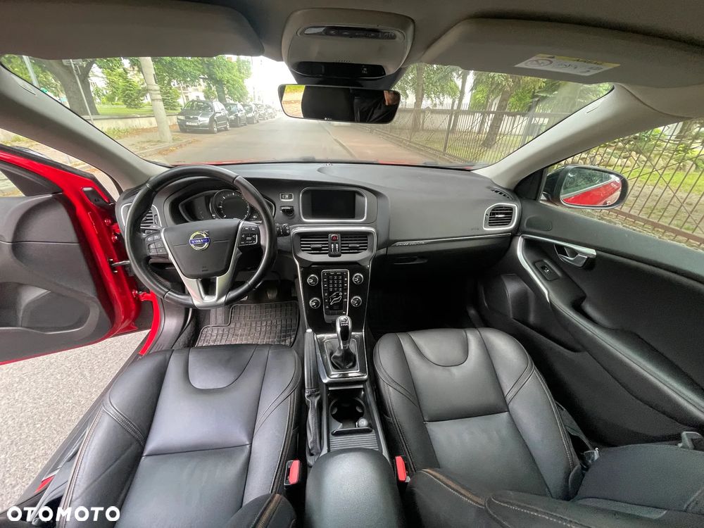 Volvo V40 Cross Country D3 Momentum - 6
