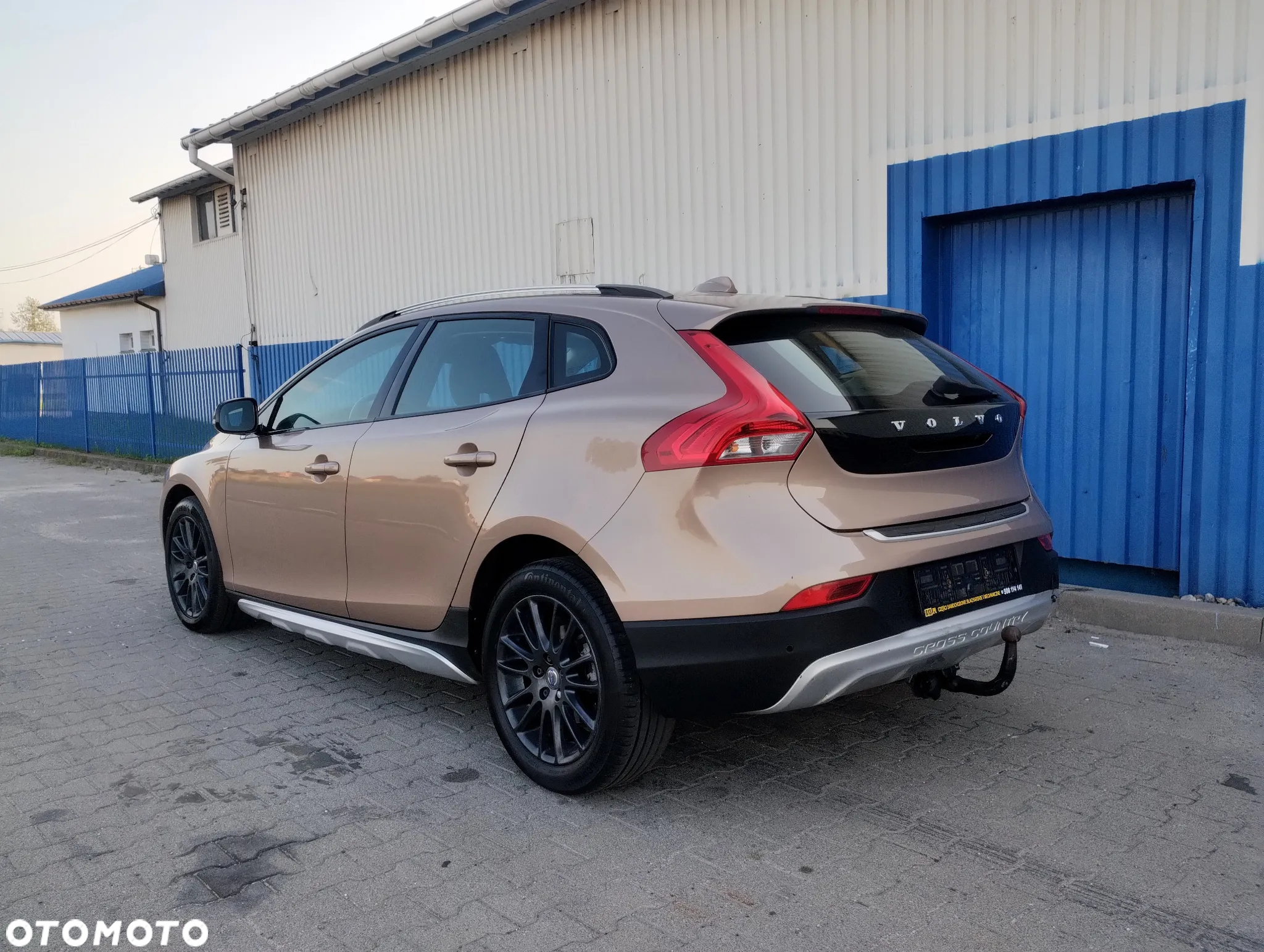 Volvo V40 Cross Country D2 Kinetic - 2