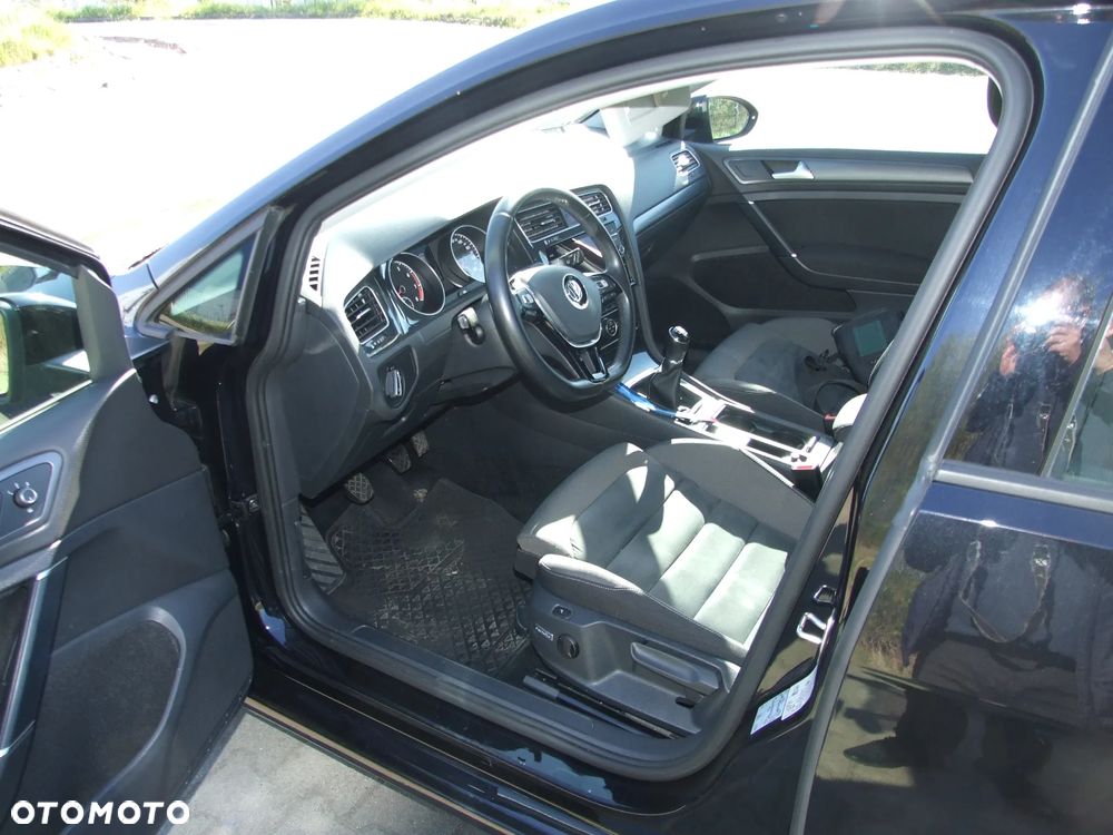Volkswagen Golf 1.5 TSI BMT Evo Comfortline - 10