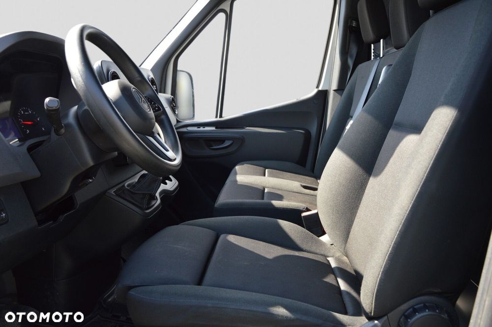 Mercedes-Benz Sprinter 317 CDI KA OM654 długi - 11
