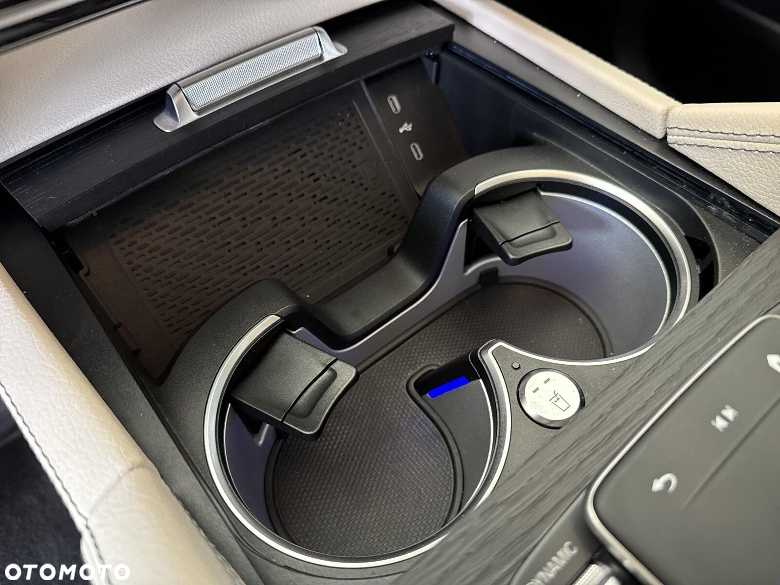 Mercedes-Benz GLE - 22