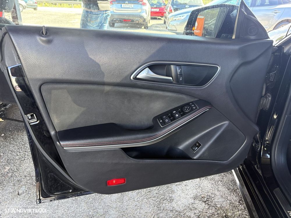 Mercedes-Benz CLA 180 - 10