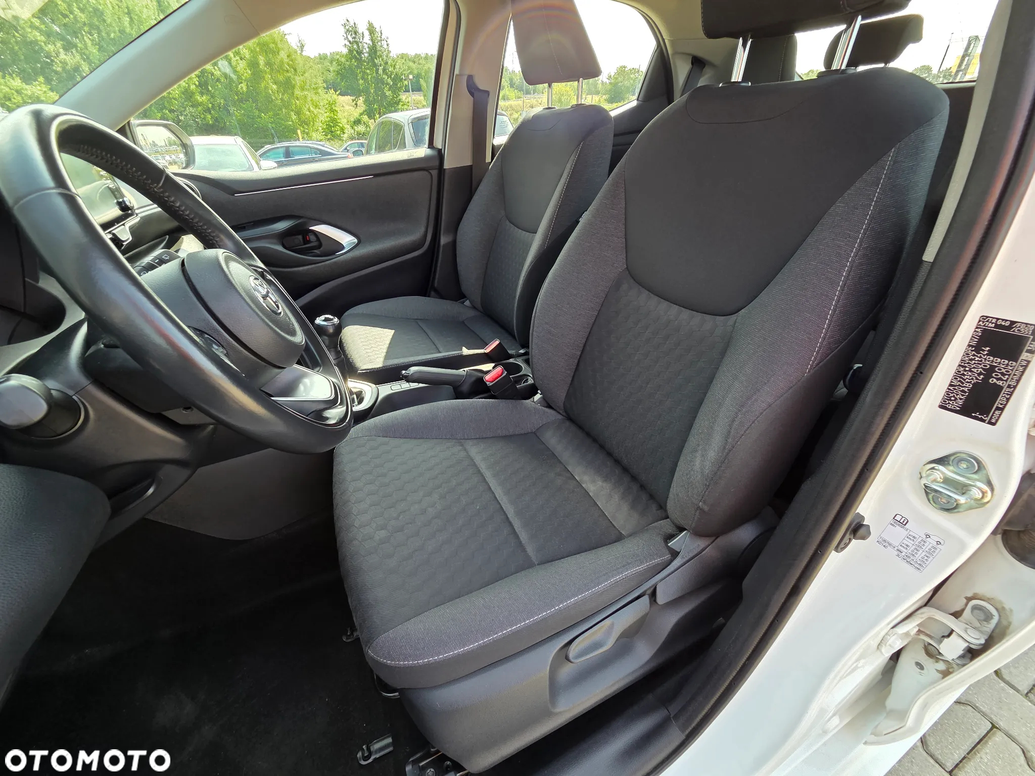 Toyota Yaris 1.0 Comfort - 22
