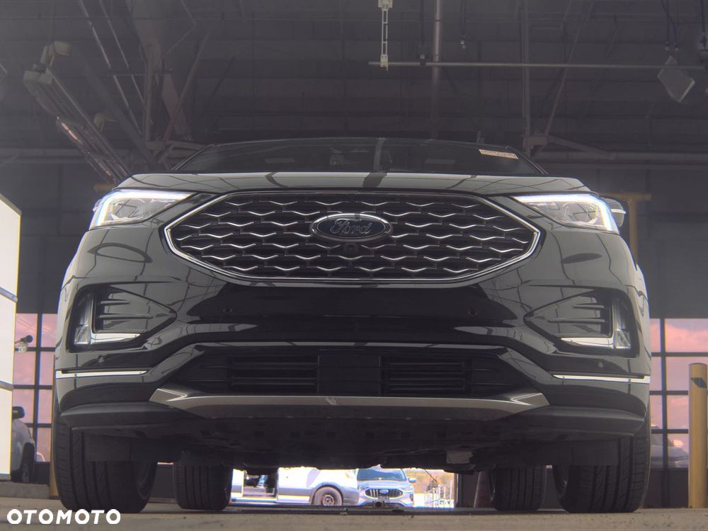 Ford Edge - 8