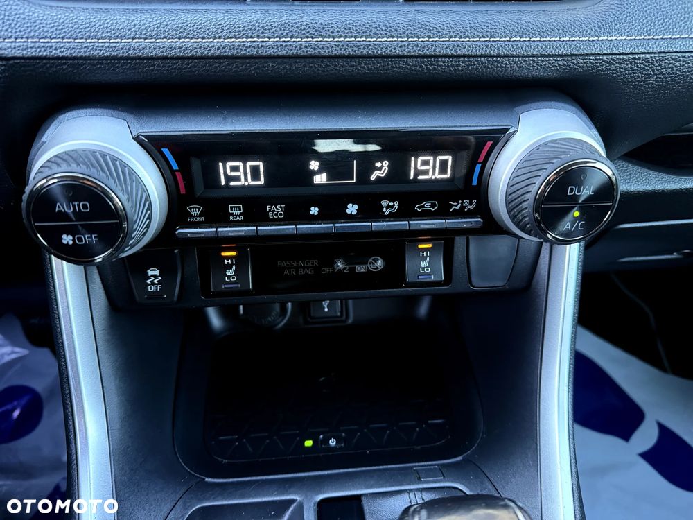 Toyota RAV4 2.5 Hybrid Comfort 4x2 - 19