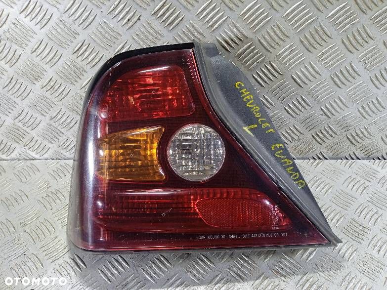 LAMPA LEWA TYLNA CHEVROLET EVANDA - 1
