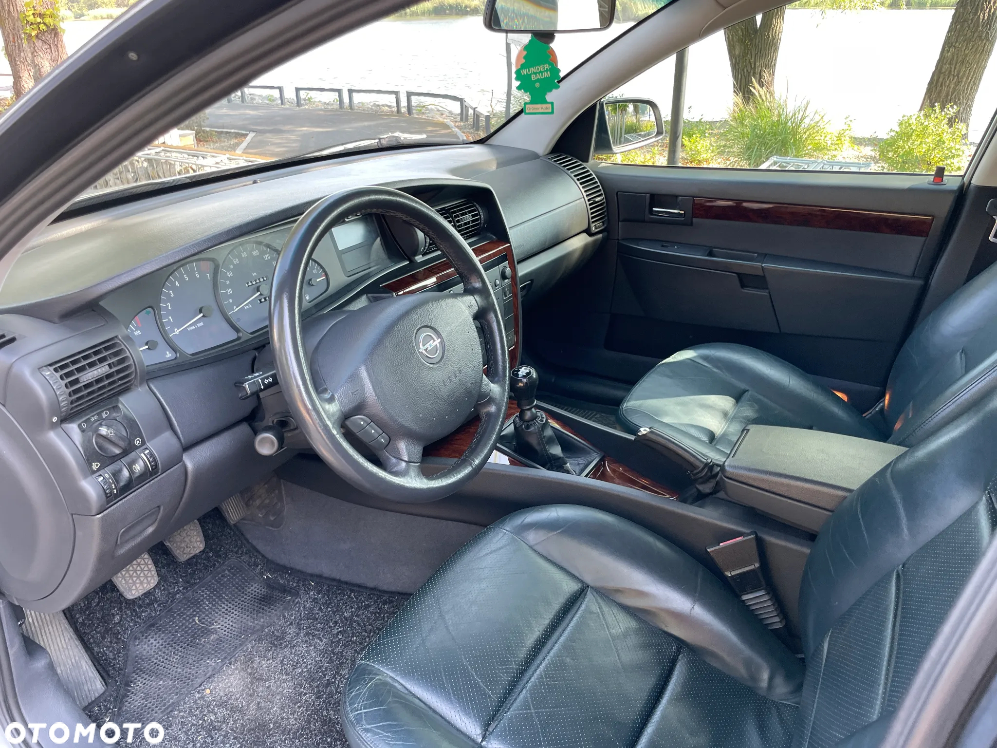 Opel Omega 2.5 Sport - 3