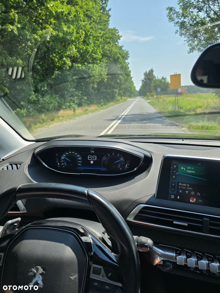 Peugeot 5008 1.2 PureTech Allure S&S EAT8 - 27