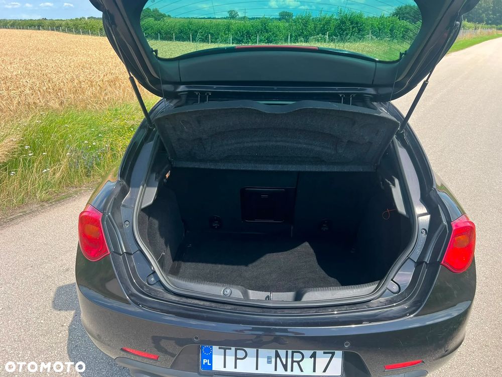 Alfa Romeo Giulietta 2.0 JTDM 16V Veloce - 8