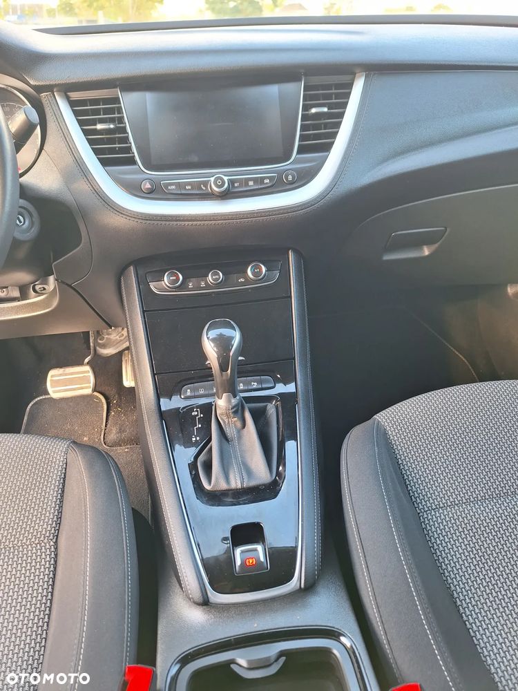 Opel Grandland X - 10