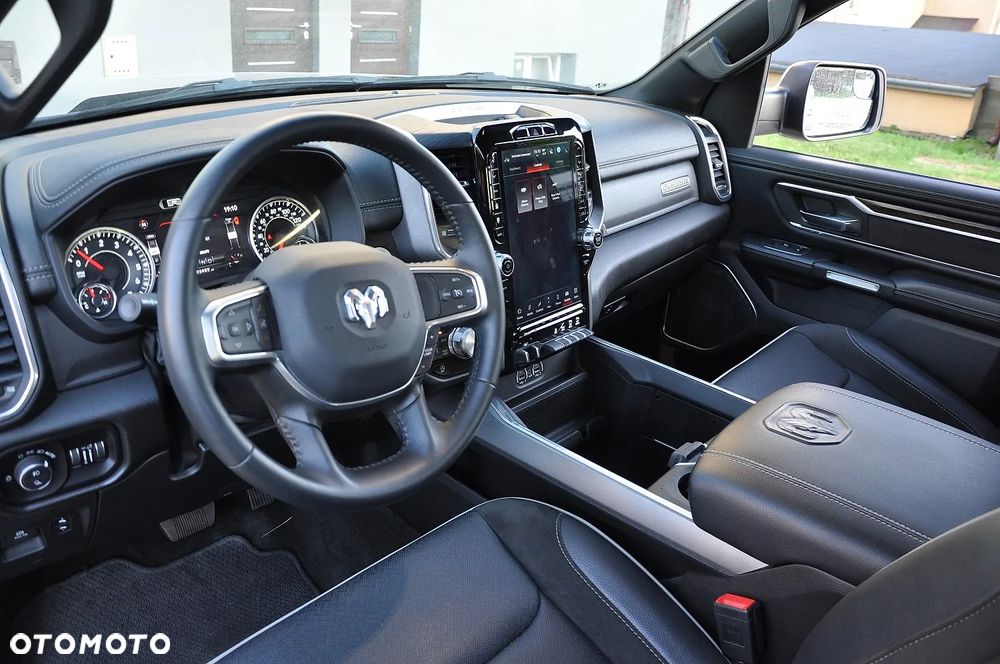 RAM 1500 5.7 Crew Cab Laramie - 17