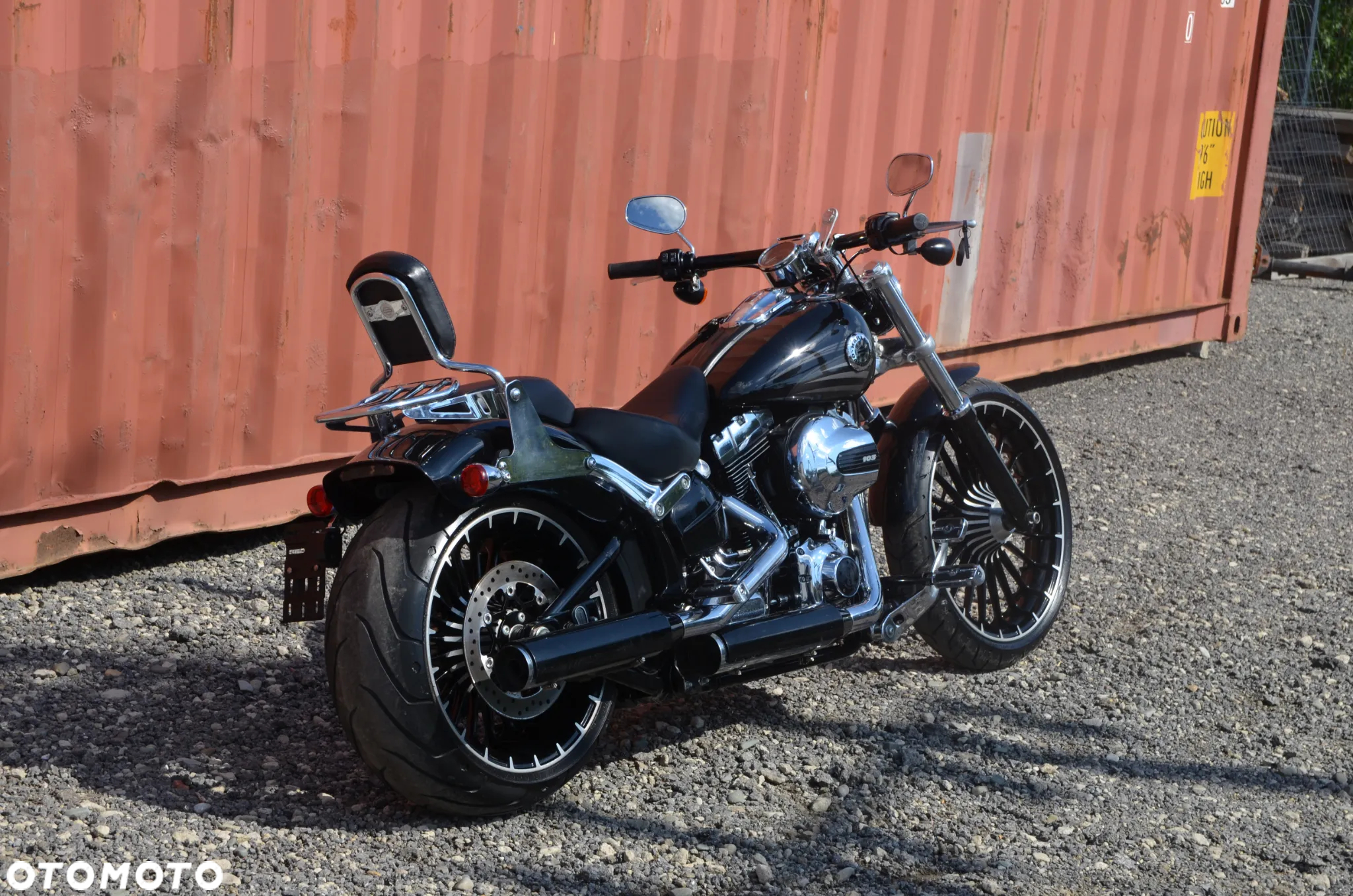 Harley-Davidson FXSB Breakout - 19
