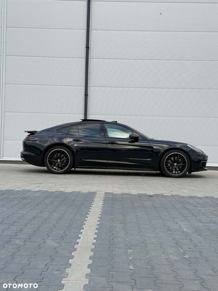 Porsche Panamera 4S - 13