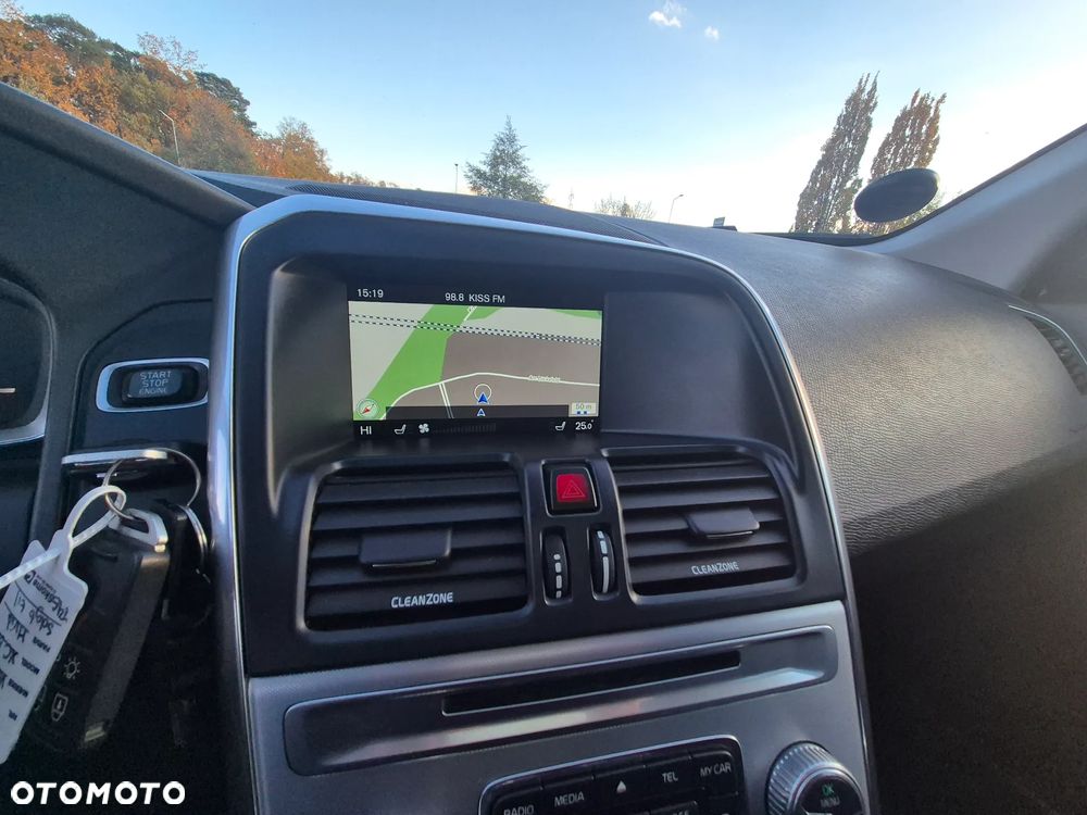 Volvo XC 60 D3 Drive-E Ocean Race - 11