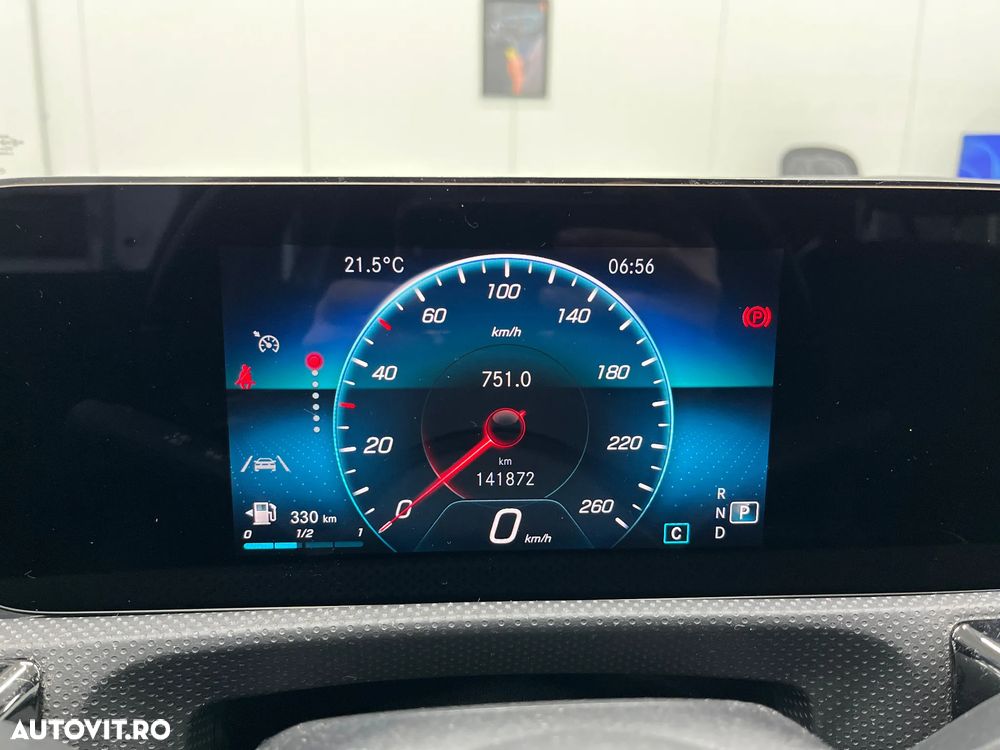 Mercedes-Benz CLA - 13