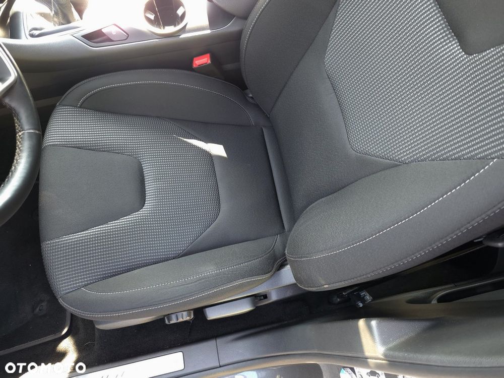 Ford Mondeo 2.0 EcoBlue Titanium - 16