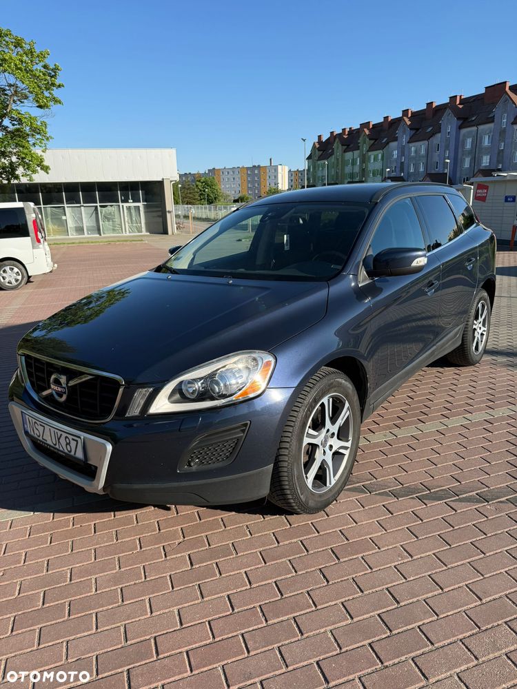 Volvo XC 60 2.4D AWD Momentum - 1