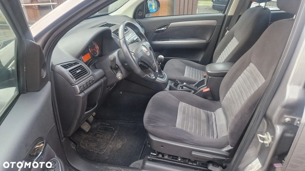 Fiat Croma 1.9 JTD Dynamic - 21