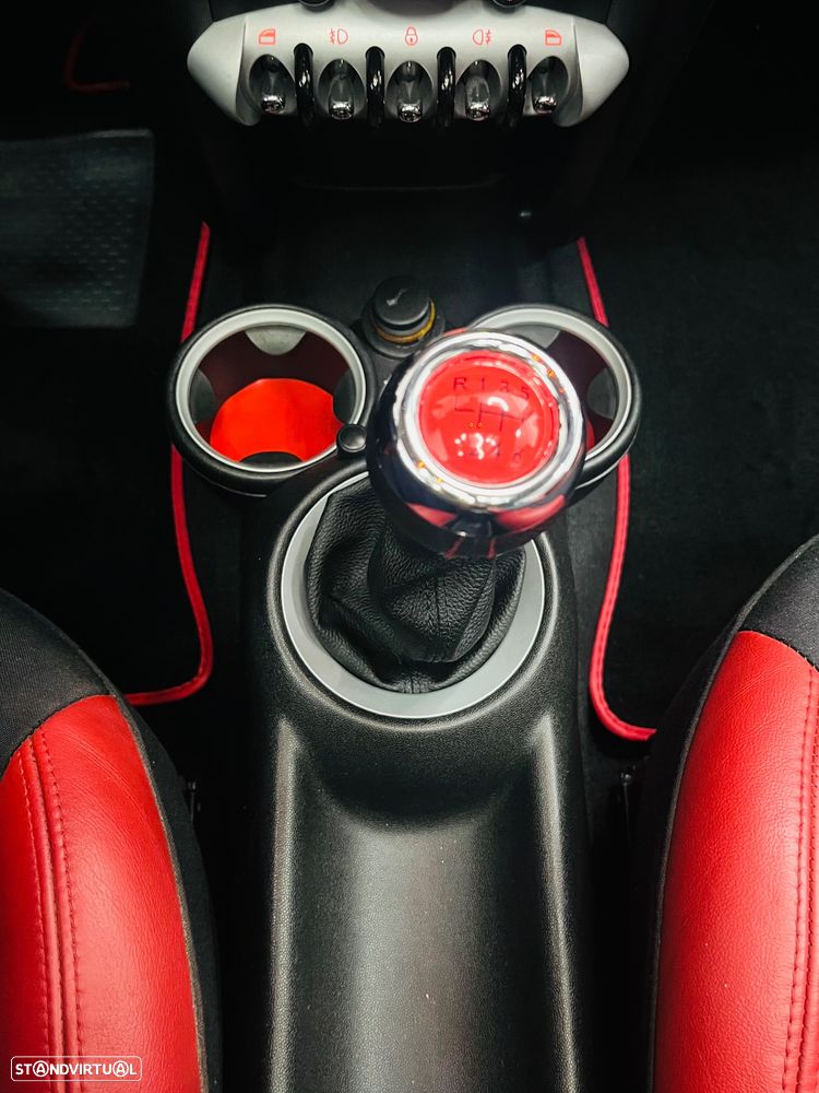 MINI 3 Portas Cooper D - 40