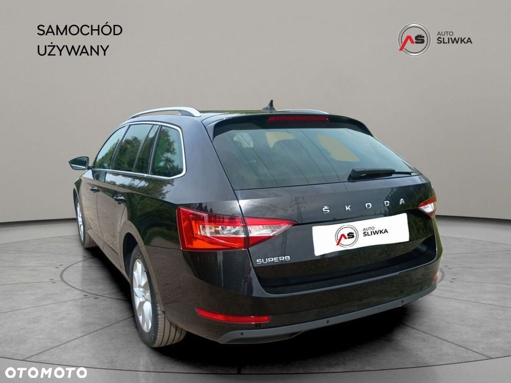 Skoda Superb 2.0 TDI SCR Ambition - 6