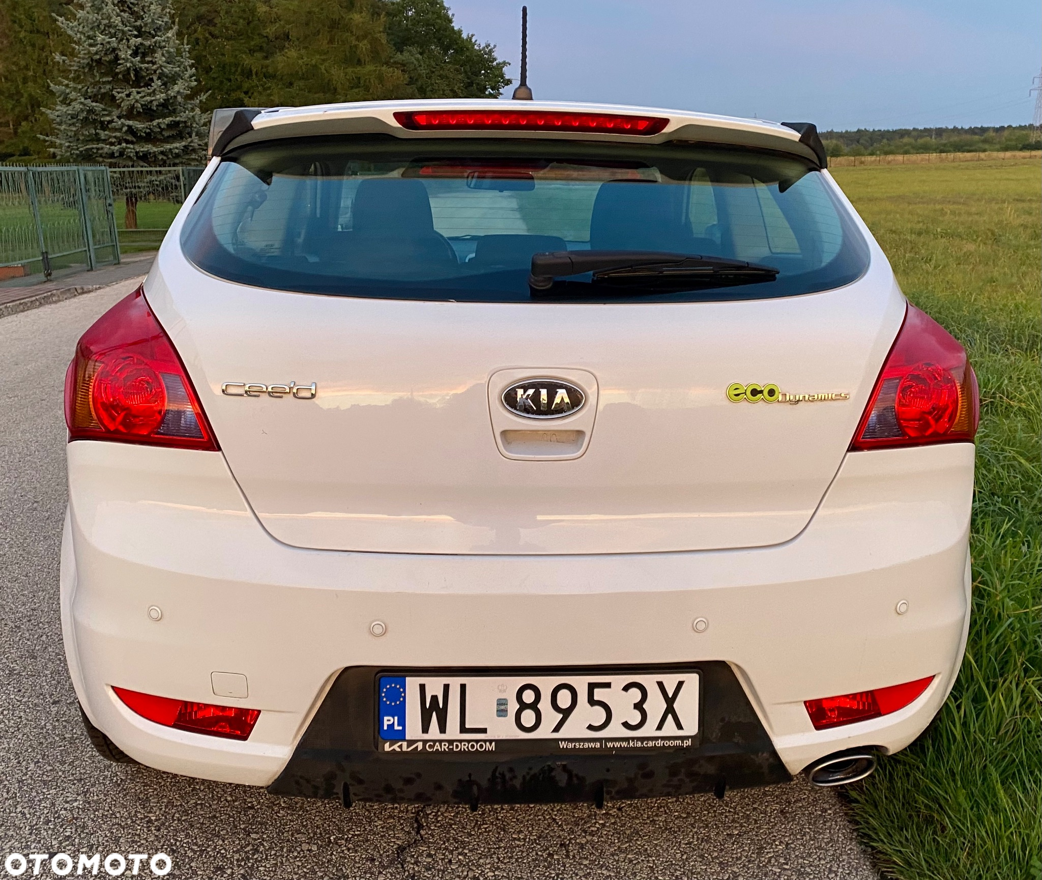 Kia Ceed - 8