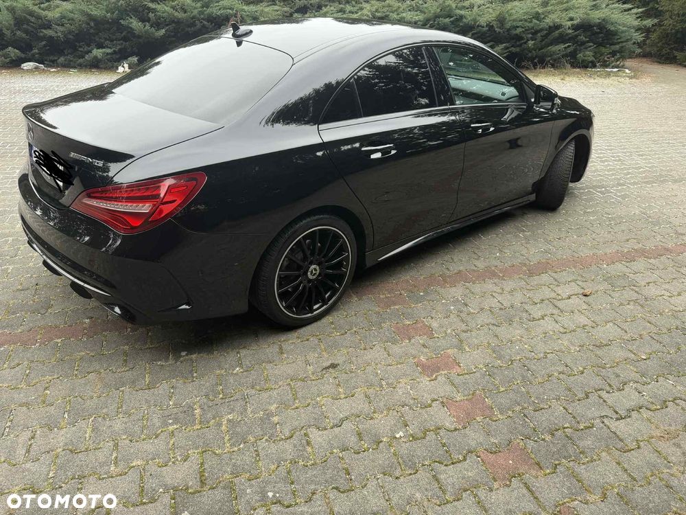 Mercedes-Benz CLA - 4