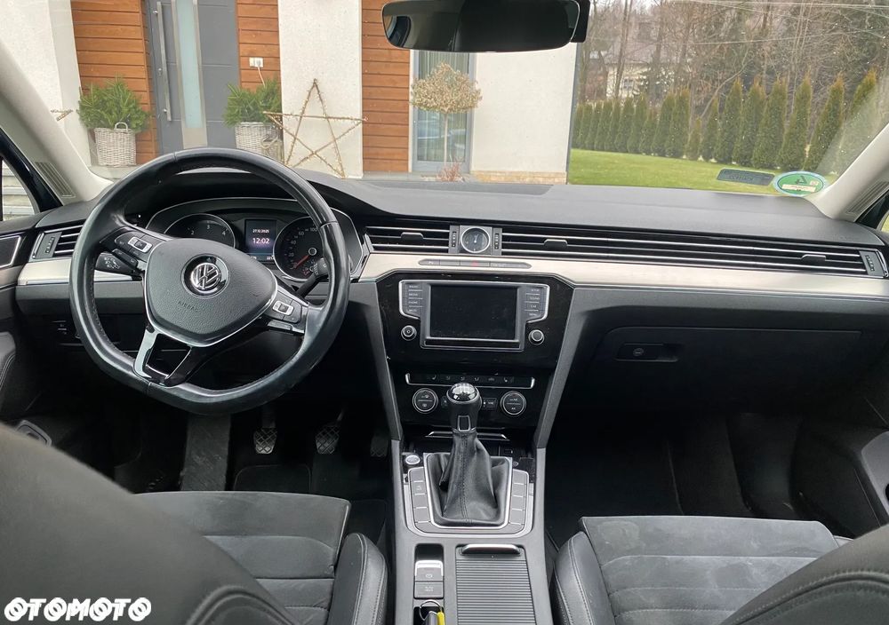 Volkswagen Passat 2.0 TDI (BlueMotion Technology) Trendline - 2