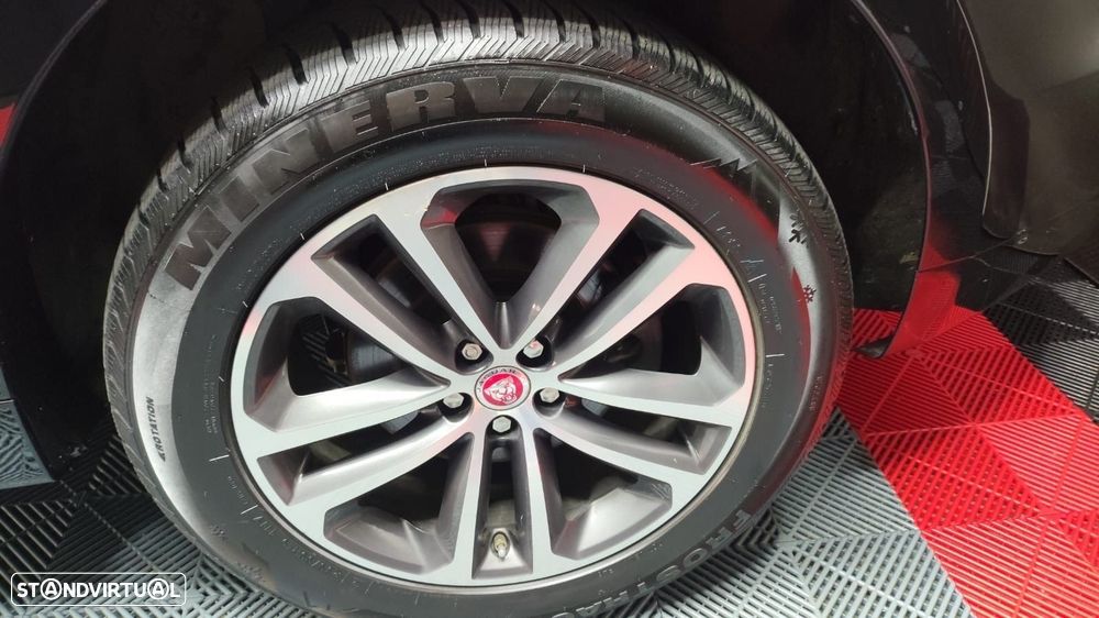 Jaguar F-Pace 2.0 i4D Portfolio AWD Aut. - 22