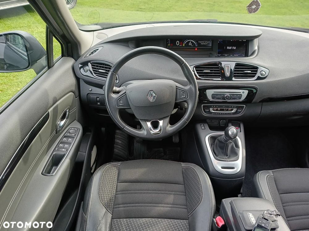 Renault Scenic Energy TCe 130 S&S Bose Edition - 17