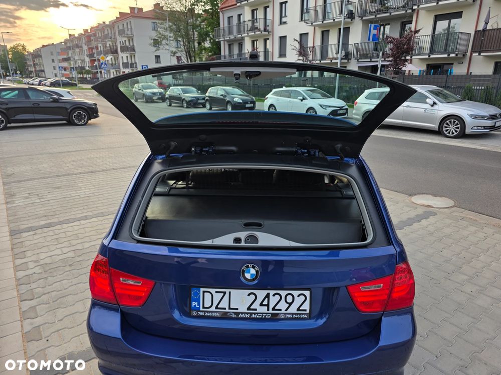 BMW Seria 3 320d - 26