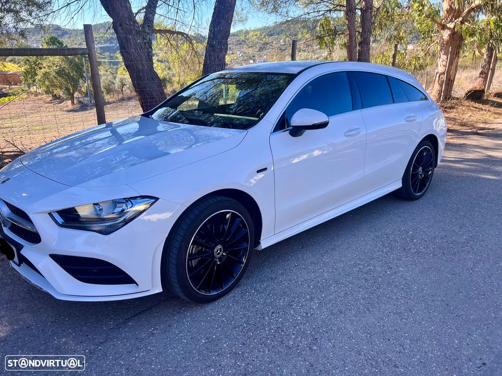 Mercedes-Benz CLA 250 e Shooting Brake AMG Line - 11