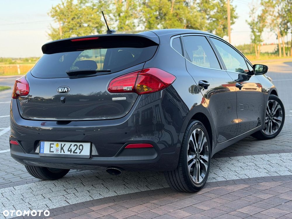 Kia Ceed 1.6 GDI Platinum Edition - 16
