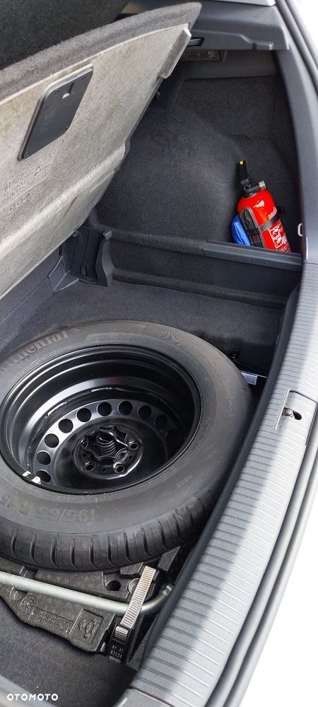 Volkswagen Golf Sportsvan - 3