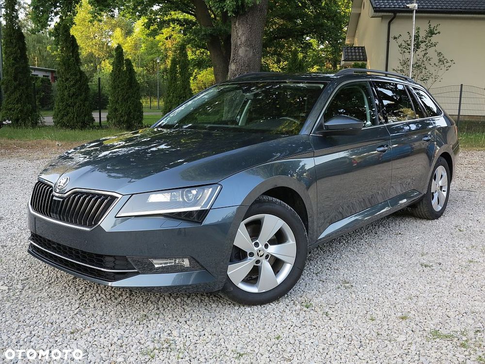 Skoda Superb 2.0 TDI DSG Ambition - 9