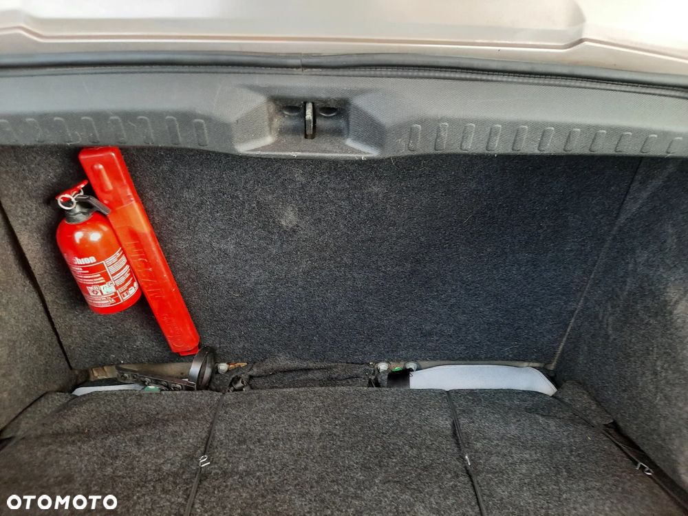 Nissan Micra 1.2 Visia (klm) - 10