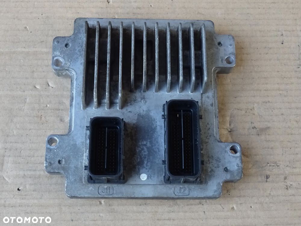 KOMPUTER STEROWNIK SILNIKA 1,8 1,6 1,4 1,2 A18XER A16XER OPEL ZAFIRA C INSIGNIA ASTRA J MOKKA MERIVA B E83 - 2
