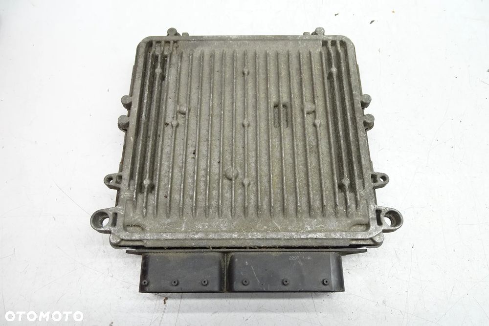 Mercedes ML W164 GL X164 R W251 Sterownik Moduł silnika 3.2 6421501034