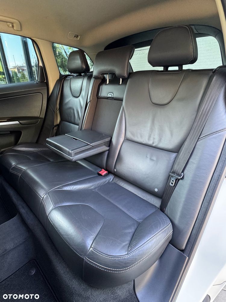 Volvo XC 60 D3 R-Design Kinetic - 15