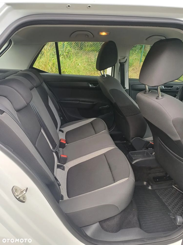 Skoda Fabia 1.0 TSI Active - 8