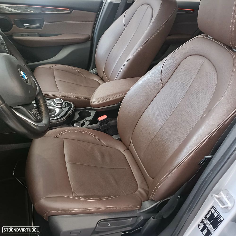 BMW 218 Active Tourer d Sport-Aut. Luxury Line - 13